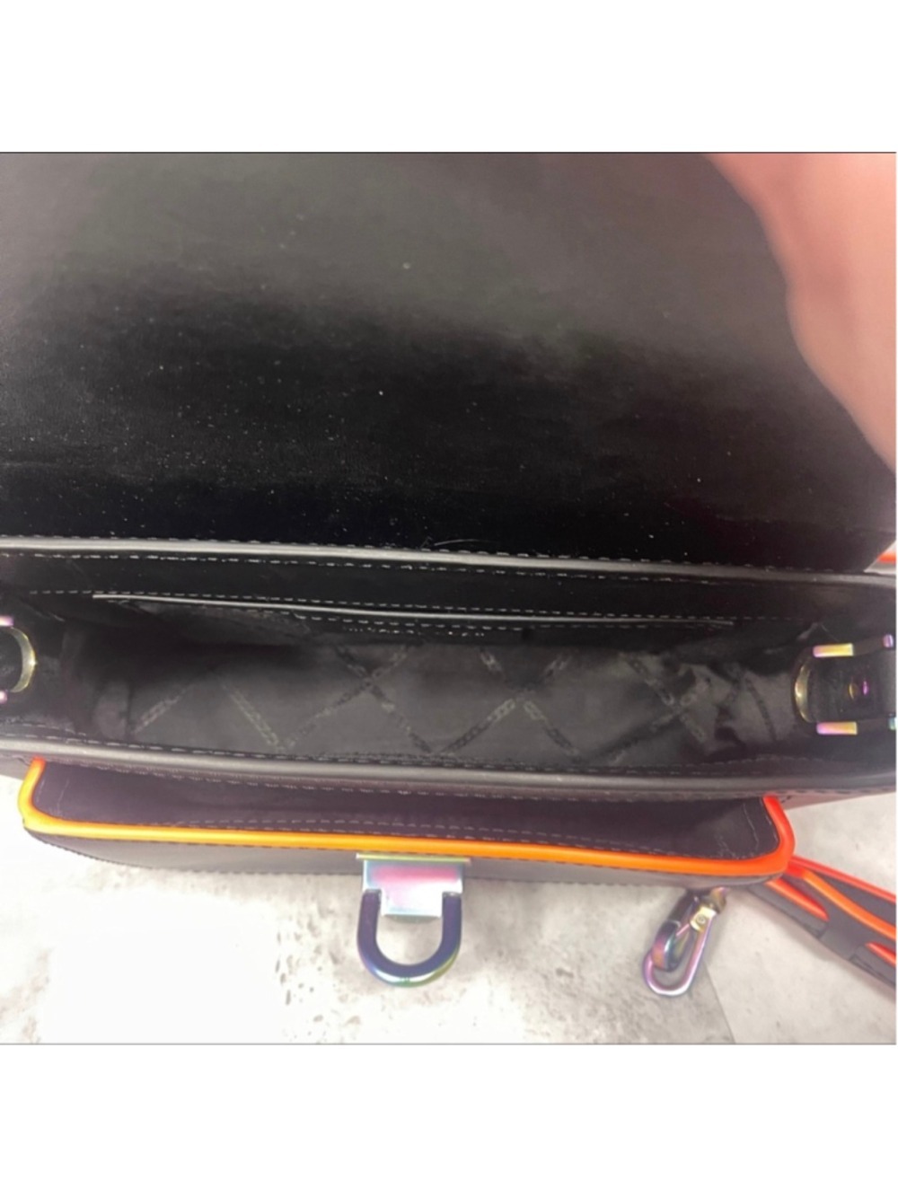 Michael Kors Manhattan Black Neon Contrast Crossbody Rare Sample Bag - Picture 5 of 7